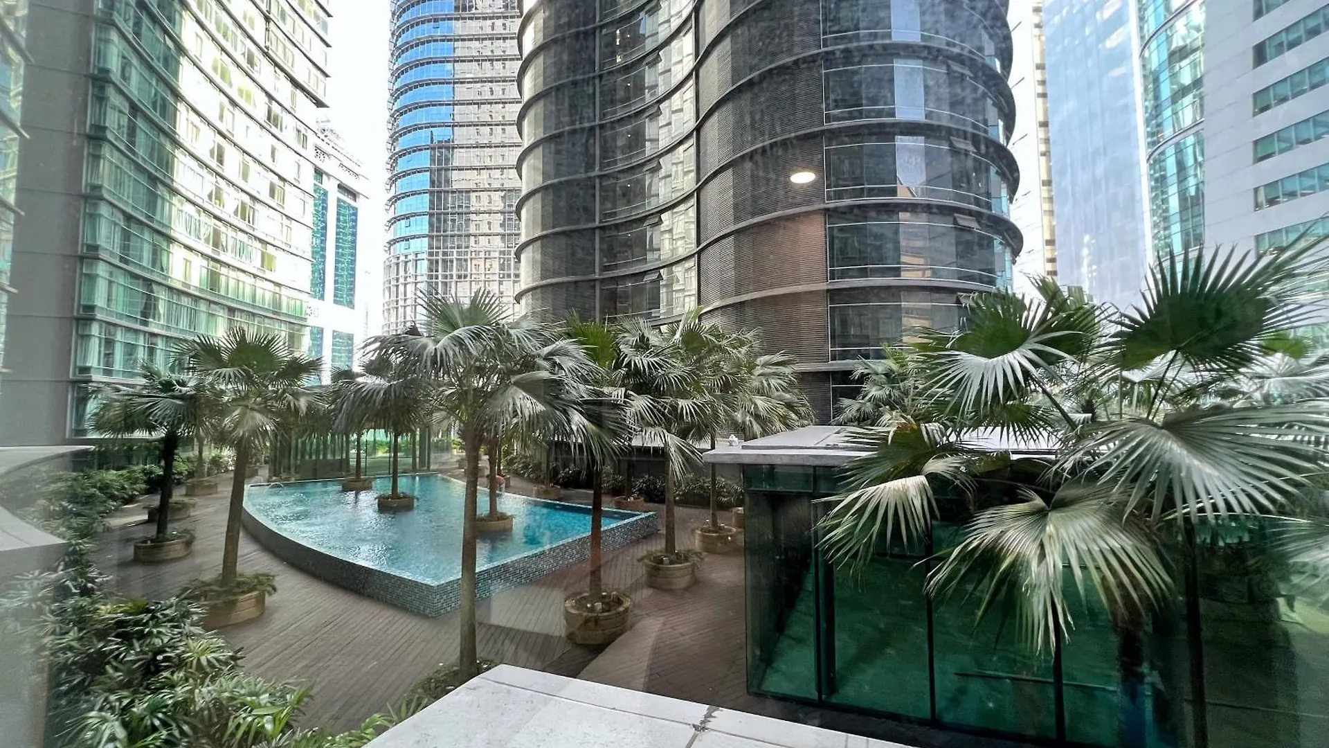 Sky Suites Blush 3Br Suite At Klcc Kuala Lumpur Malaysia