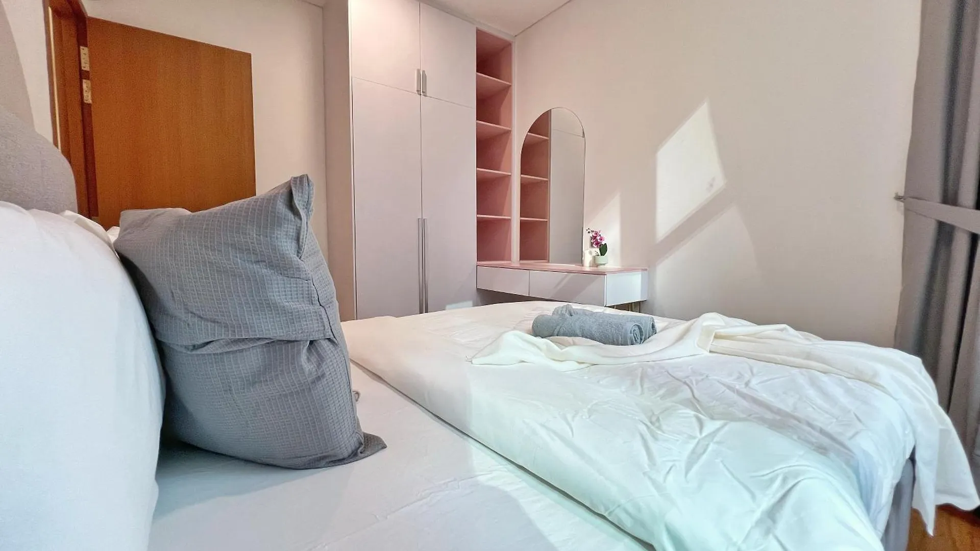 Apartment Sky Suites Blush 3Br Suite At Klcc Kuala Lumpur