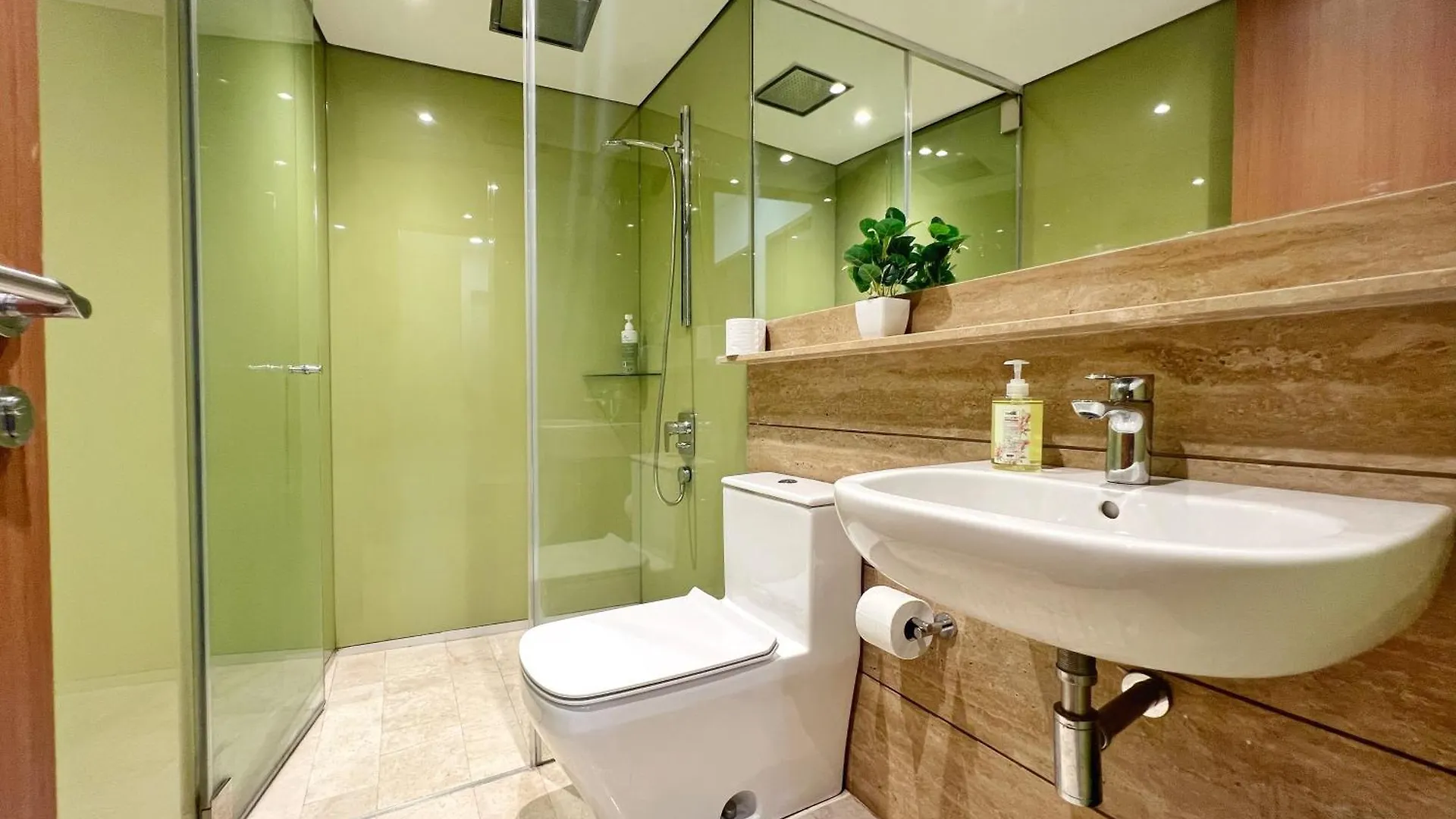 Sky Suites Blush 3Br Suite At Klcc Kuala Lumpur 0*,  Malaysia