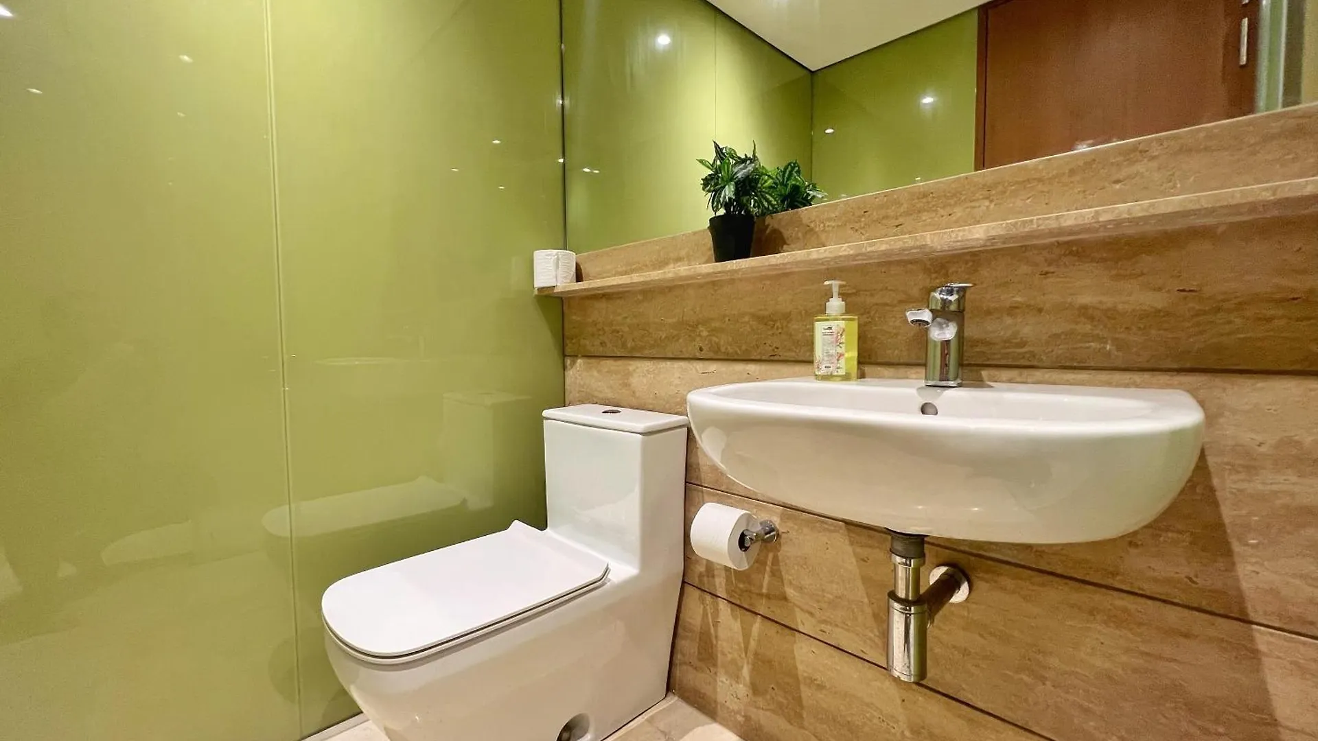 Sky Suites Blush 3Br Suite At Klcc Kuala Lumpur Apartment