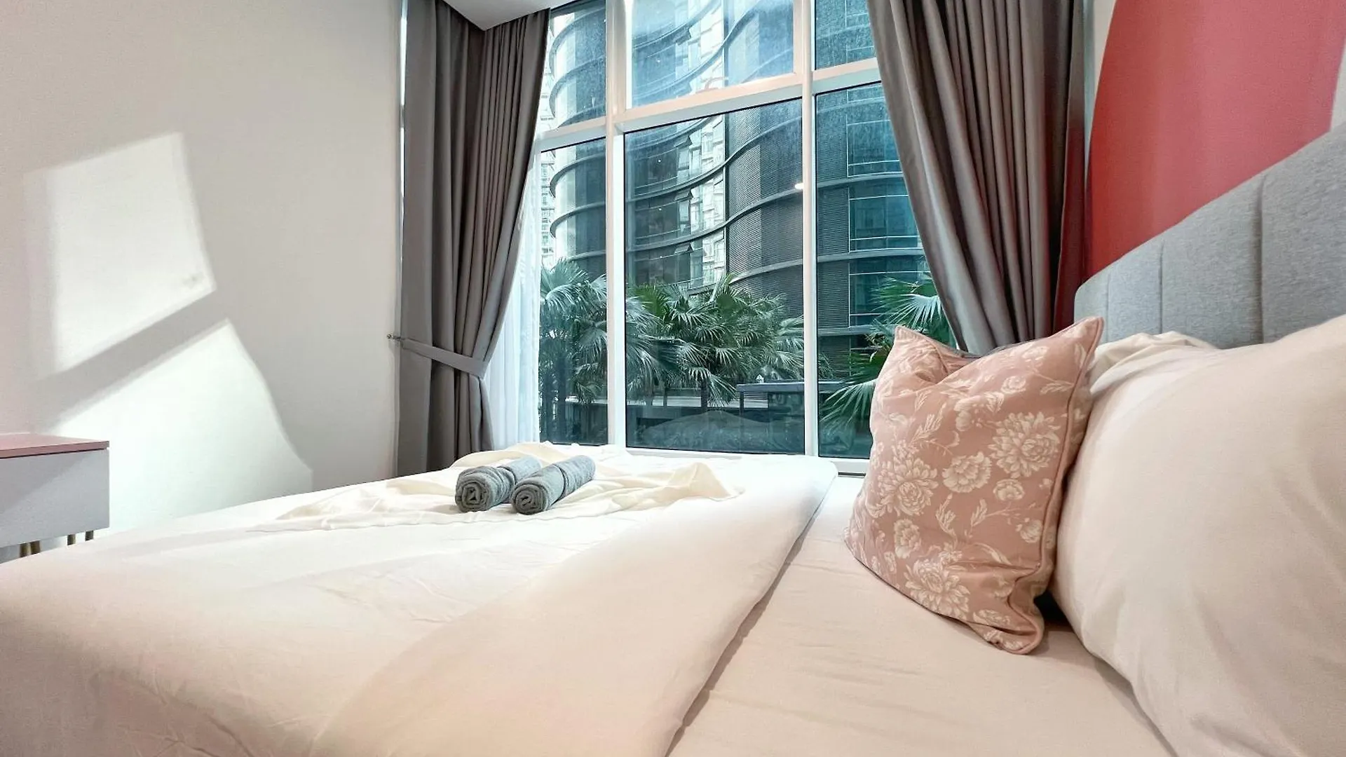Apartment Sky Suites Blush 3Br Suite At Klcc Kuala Lumpur Malaysia